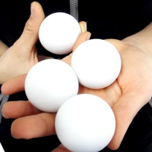 Mirage Billiard Balls by JL (WHITE, 3 Balls and Shell) – Trick