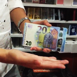 Flash Cash 2.0 (Euro) by Alan Wong & Albert Liao – Trick