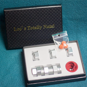 Leo’s Totally Nuts (Gimmicks and Online Instructions) by Leo Smetsers – Trick