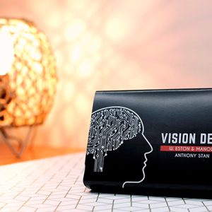 Vision deck Red by W.Eston, Manolo & Anthony Stan – Trick