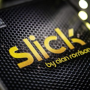 Slick (Gimmicks and Online Instructions) by Alan Rorrison and Mark Mason – Trick