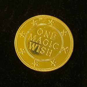 18K Gold Plated Magic Wishing Coin by Alan Wong – Trick