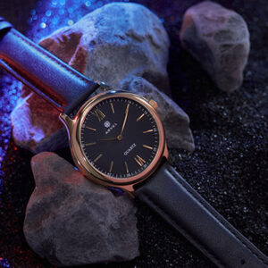 IARVEL WATCH (Gold Watchcase Black Dial) by Iarvel Magic and Bluether Magic