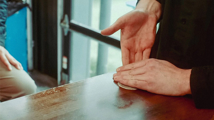 Liquid Spectrum by Tobias Dostal - Imagen 3